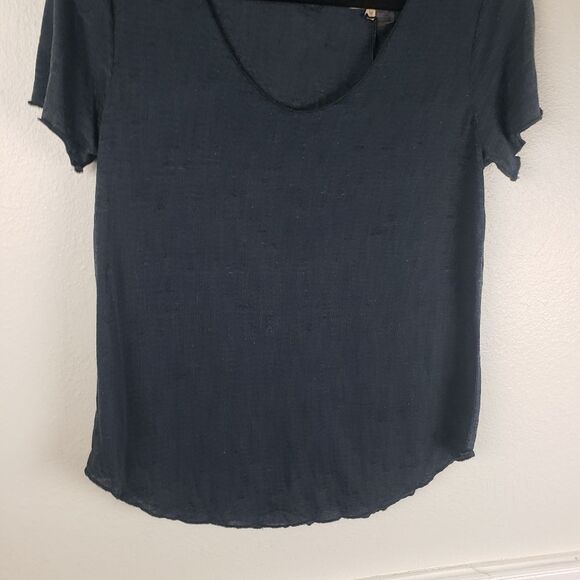 Chaser Women's Grey Basic Chocker Double Button Peep Hole Short Sleeve Shirt MD - Picture 5 of 9